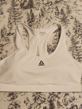 Like New Reebok Racerback Sports Bra